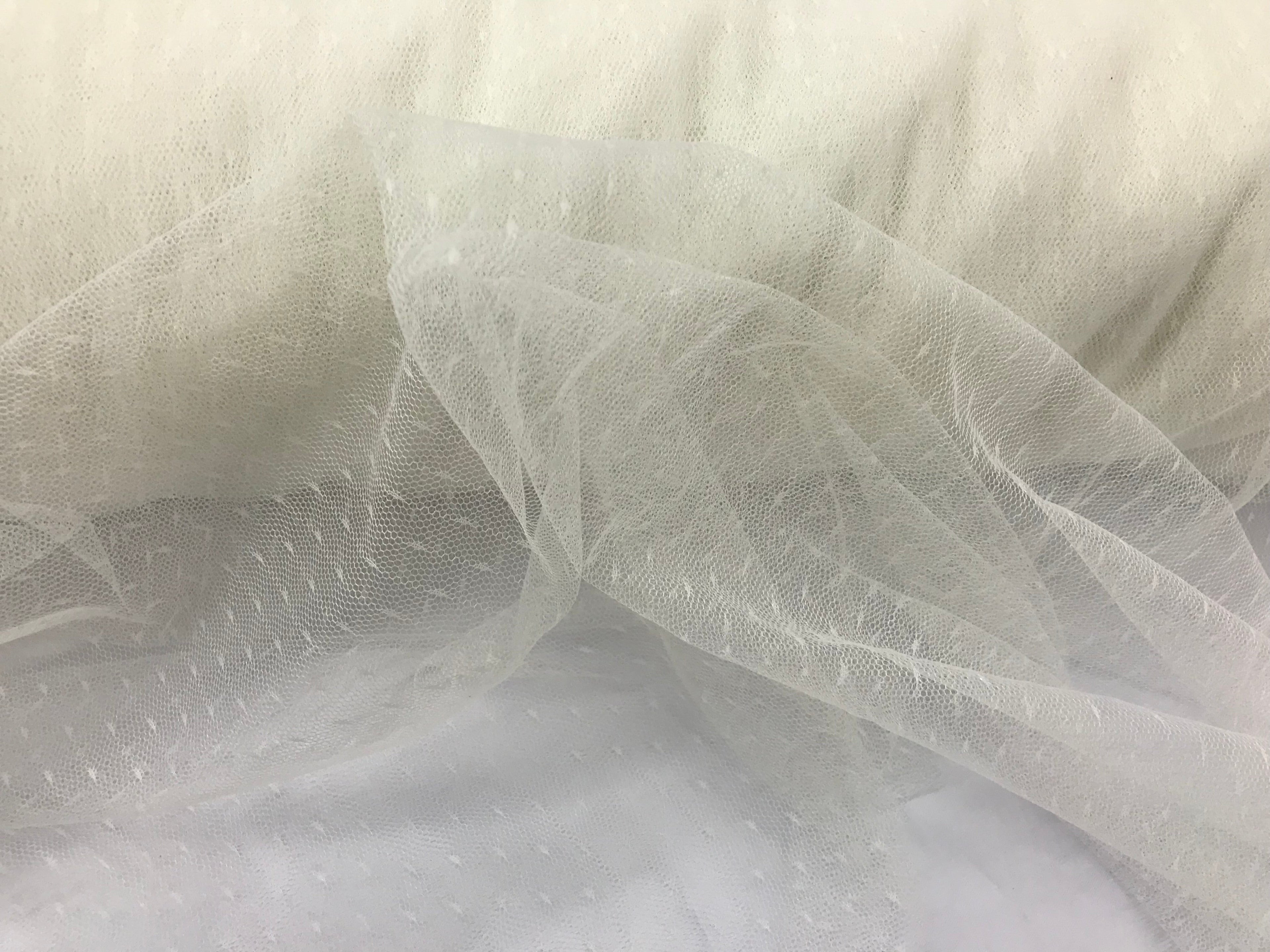 English Netting - Ivory - Mesh Net Fabric For Bridal Veil & Wedding Decor - By The Yard 58"/60"