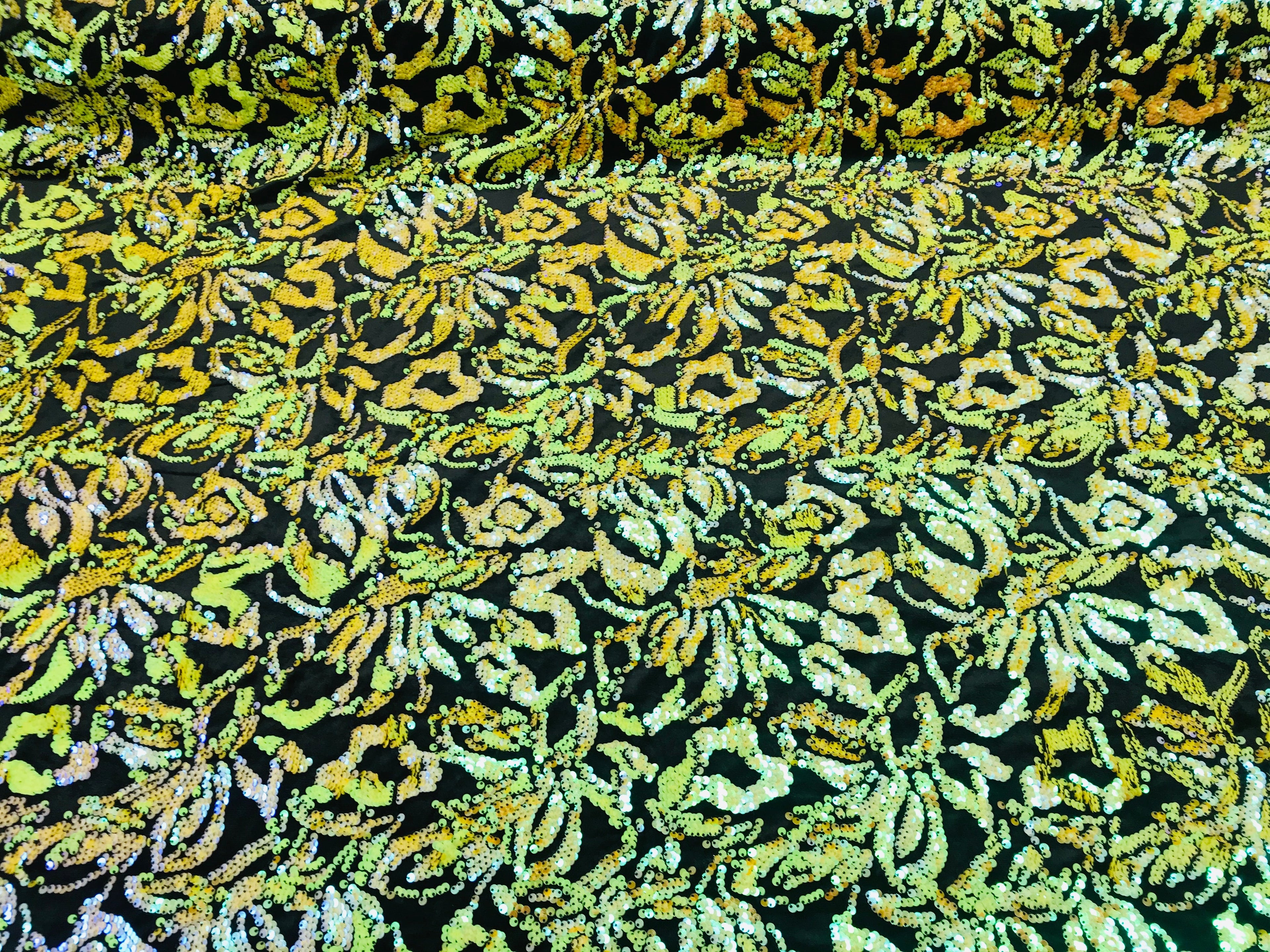 Reversible Velvet Sequins - Iridescent Yellow - 2 Way Stretch Pattern Sequins on Black Velvet